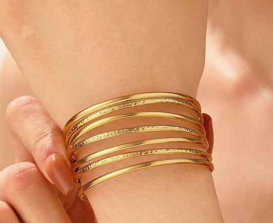 Wired Contemporary Cuff Bracelet ||